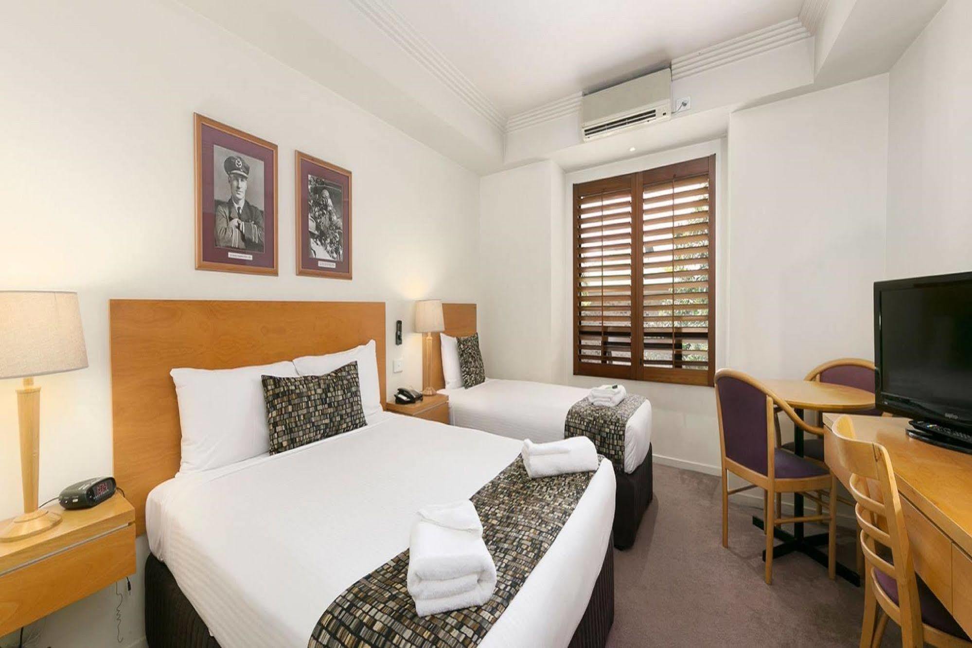 Kingsford Smith Motel Brisbane Bagian luar foto