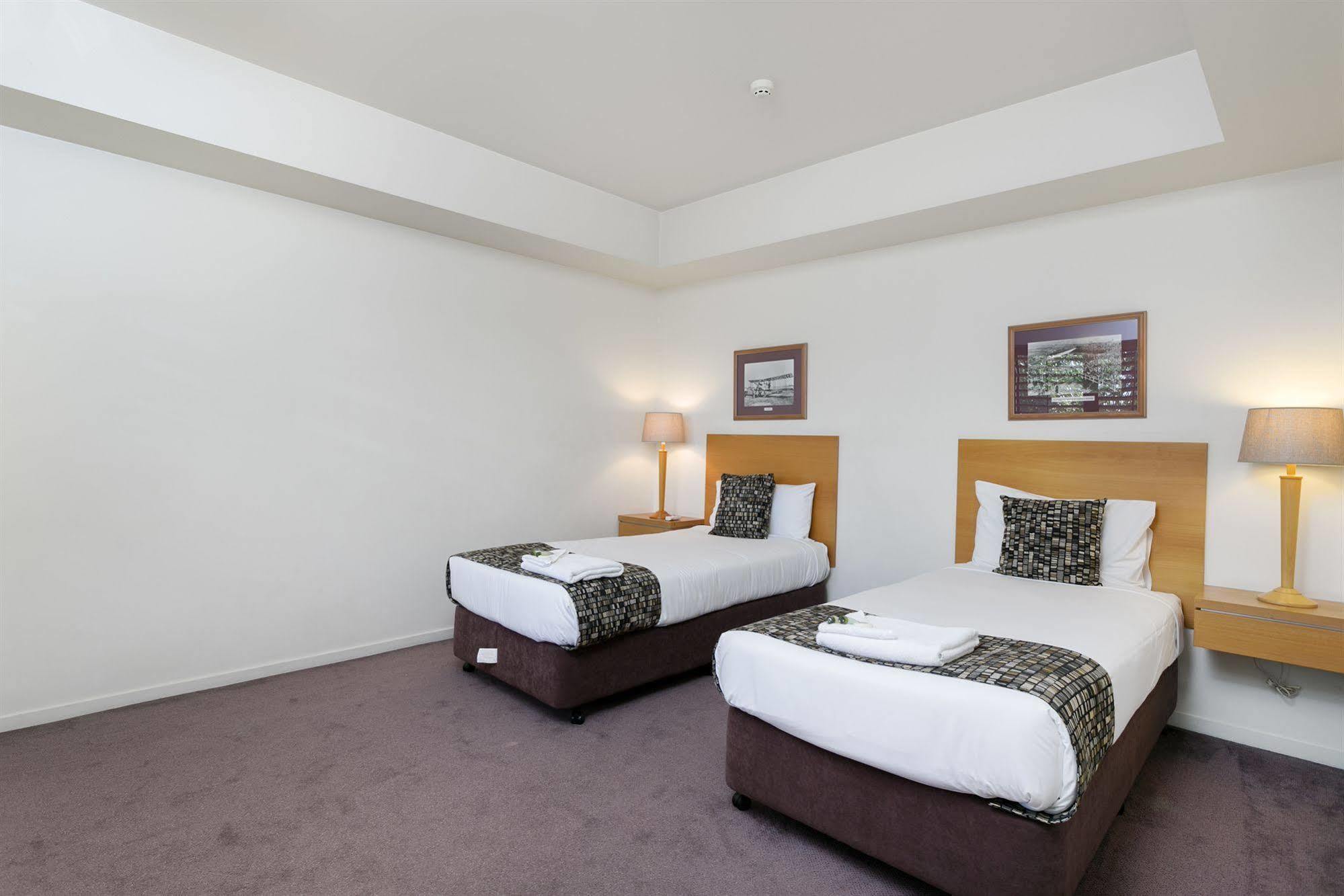 Kingsford Smith Motel Brisbane Bagian luar foto